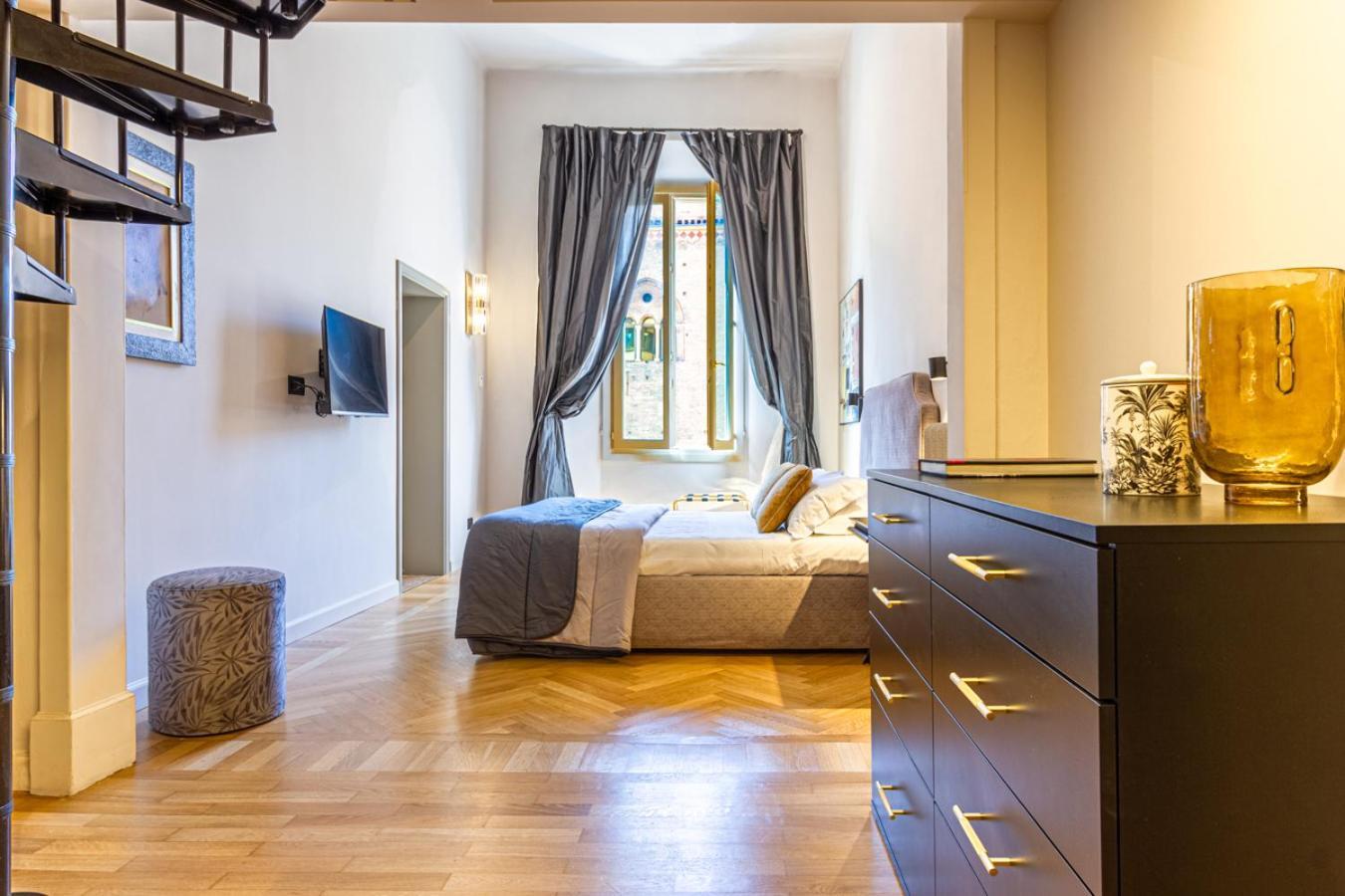 Casa Galatea In Canton De Fiori Apartment